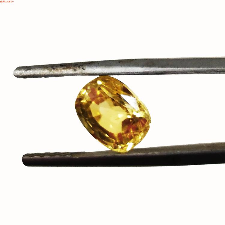 yellow sapphire – pukhraj (ceylonese) medium size super premium